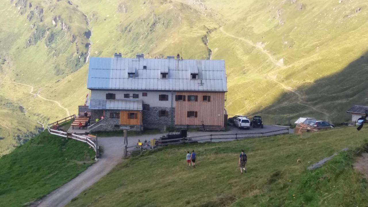 קלטנבאך Ferienwohnungen Hochzillertal מראה חיצוני תמונה